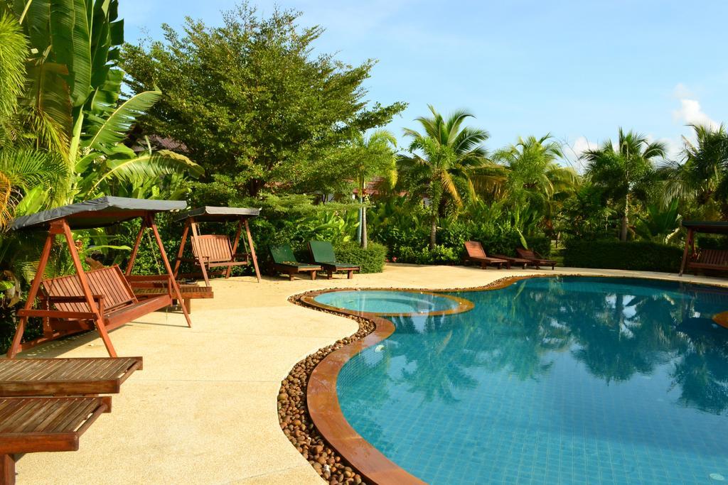 Yuwadee Resort Chalong Exterior foto