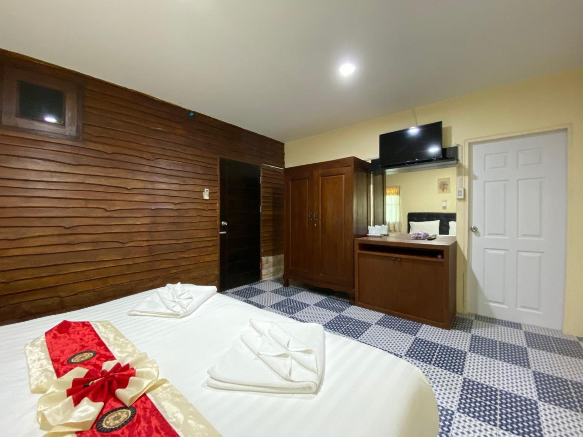 Yuwadee Resort Chalong Exterior foto