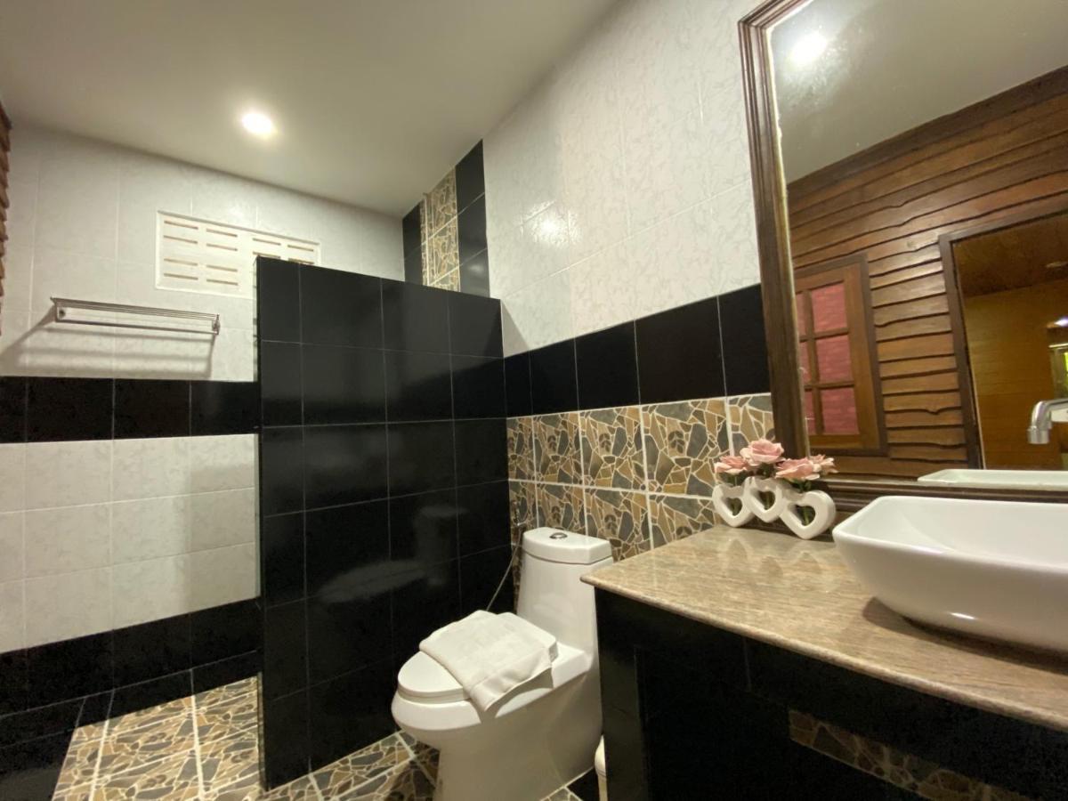 Yuwadee Resort Chalong Exterior foto